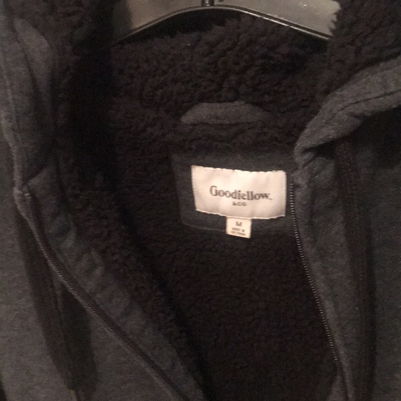 Ultra Warm Fuzzy Lining Goodfellow grey and black stylish winter zip up hoodie - Picture 7 of 7